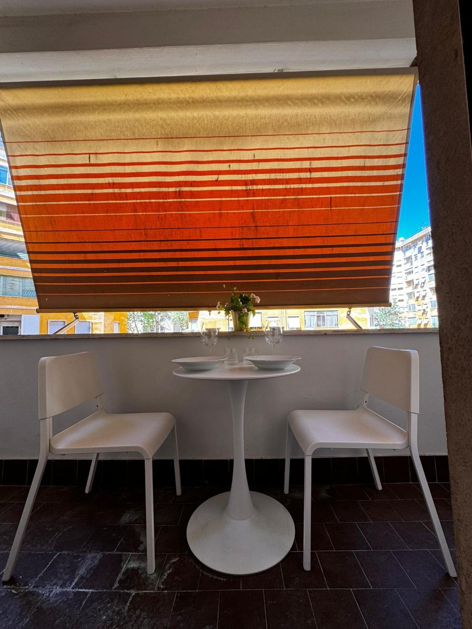 Demetra Apartment - 30M From Metro A Lucio Sestio מראה חיצוני תמונה